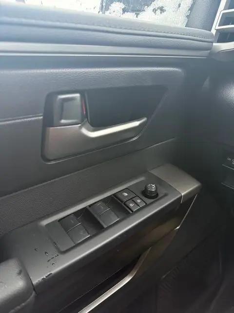2026 Toyota Tundra SR5 CrewMax 5.5' Bed