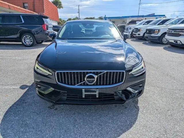 2022 Volvo S60 B5 Inscription