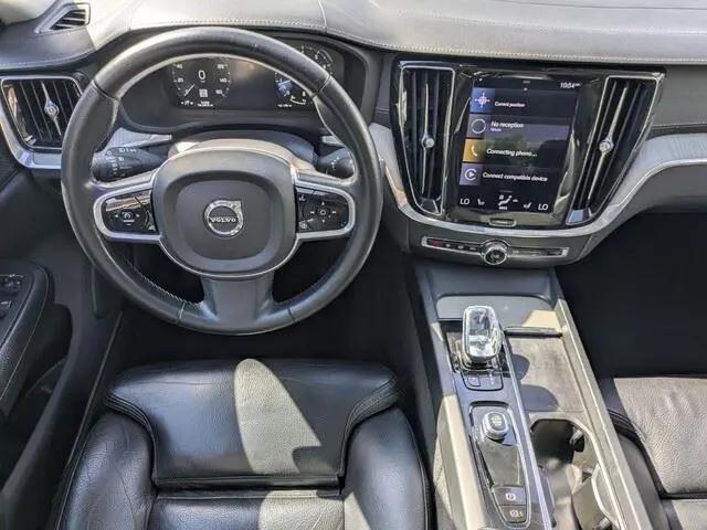 2022 Volvo S60 B5 Inscription