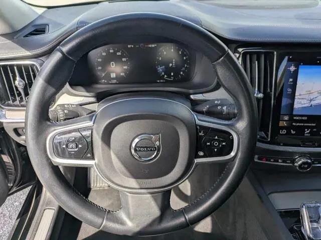 2022 Volvo S60 B5 Inscription