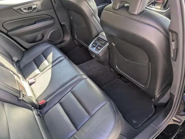 2022 Volvo S60 B5 Inscription