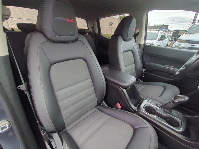 2022 GMC Canyon 4WD Crew Cab Short Box AT4 - Cloth