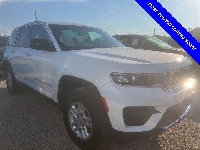 2024 Jeep Grand Cherokee Laredo 4x2