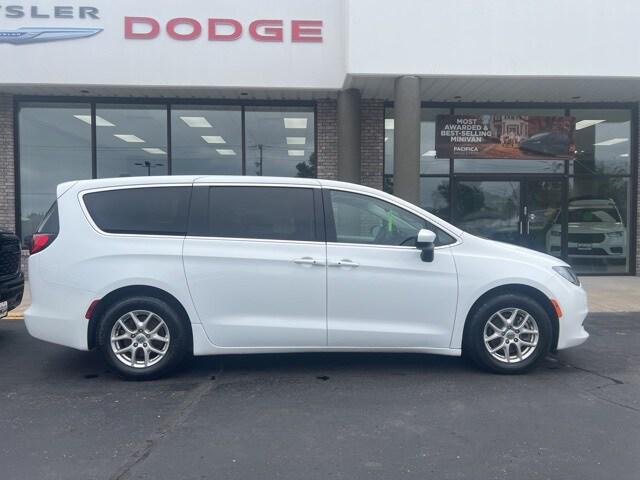 2023 Chrysler Voyager LX 2023 Chrysler Voyager LX