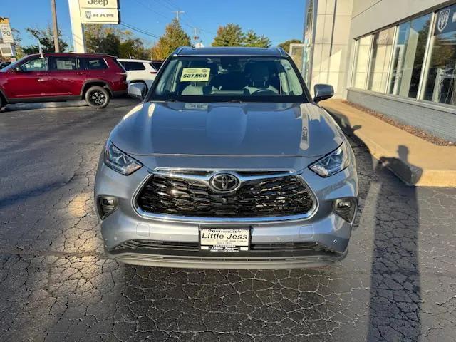 2022 Toyota Highlander Limited