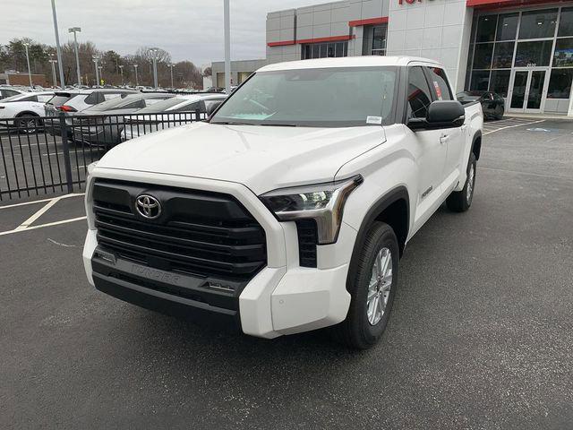 2026 Toyota Tundra SR5 CrewMax 5.5' Bed