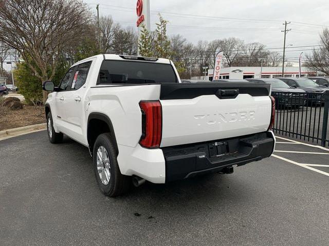 2026 Toyota Tundra SR5 CrewMax 5.5' Bed