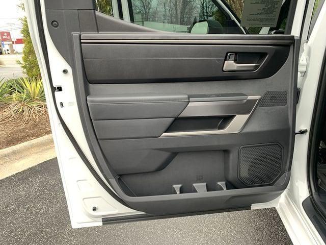 2026 Toyota Tundra SR5 CrewMax 5.5' Bed