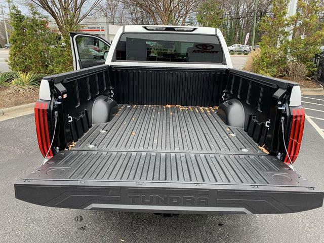 2026 Toyota Tundra SR5 CrewMax 5.5' Bed
