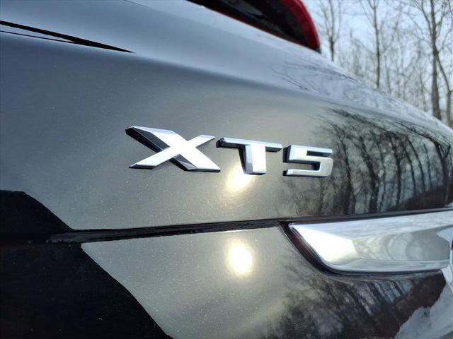 2023 Cadillac XT5 AWD Luxury