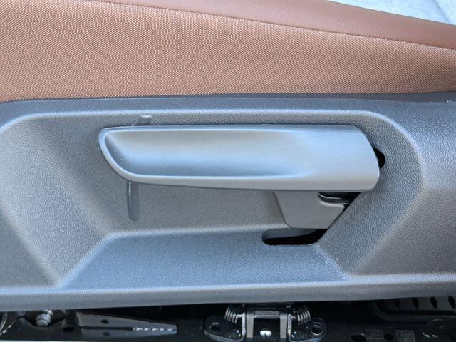 2025 Volkswagen ID.4 Pro