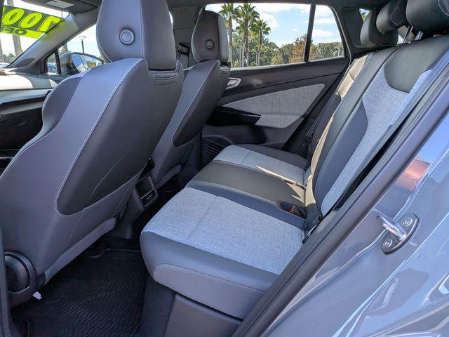 2025 Volkswagen ID.4 AWD Pro