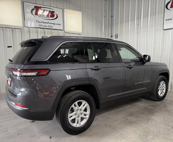 2023 Jeep Grand Cherokee Laredo 4x4