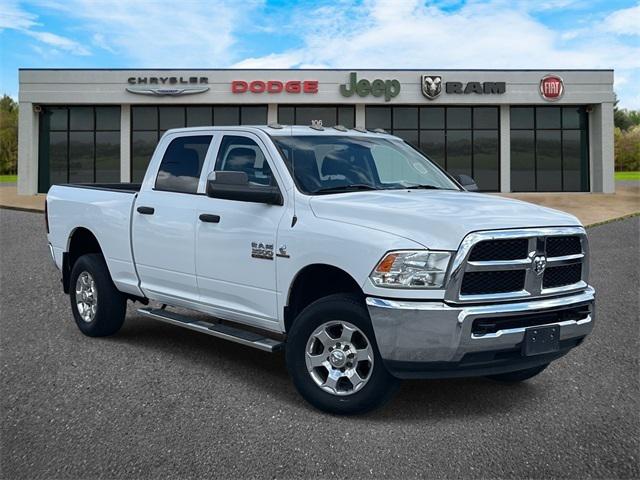 2018 RAM 3500 Tradesman Crew Cab 4x4 64 Box 2018 RAM 3500 Tradesman Crew Cab 4x4 64 Box