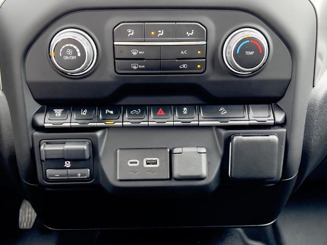 2024 Chevrolet Silverado 2500HD 4WD Crew Cab Standard Bed Custom
