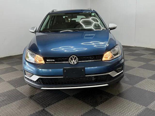 2017 Volkswagen Golf Alltrack TSI S