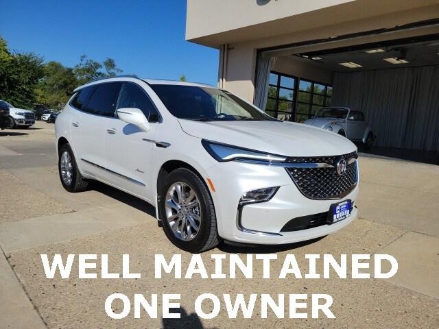 2023 Buick Enclave Avenir AWD 2023 Buick Enclave Avenir AWD