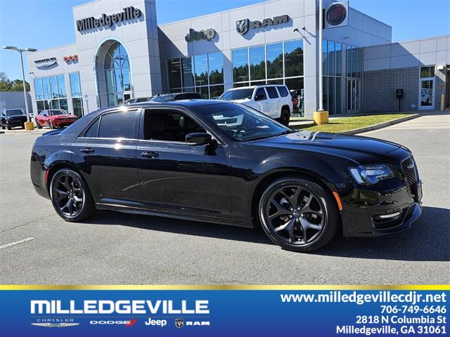 2022 Chrysler 300 S 2022 Chrysler 300 S