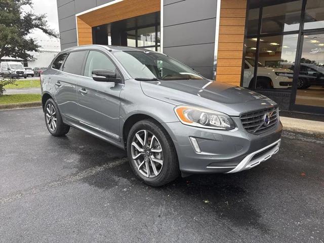 2017 Volvo XC60 T6 Dynamic 2017 Volvo XC60 T6 Dynamic