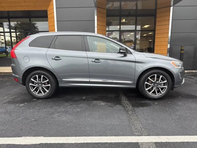 2017 Volvo XC60 T6 Dynamic 2017 Volvo XC60 T6 Dynamic