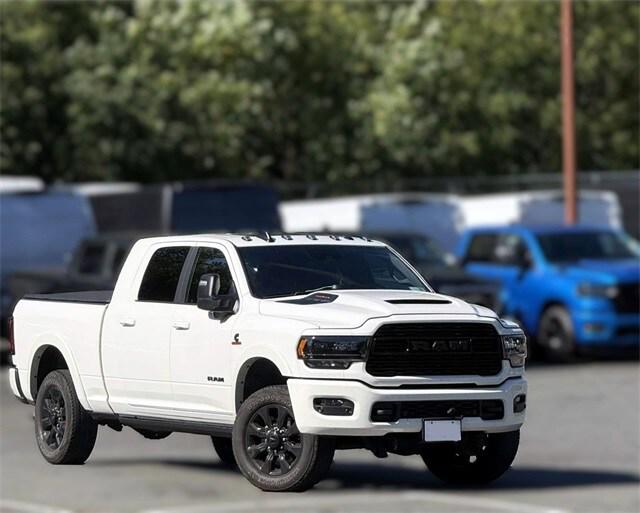 2024 RAM 3500 Limited Mega Cab 4x4 64 Box