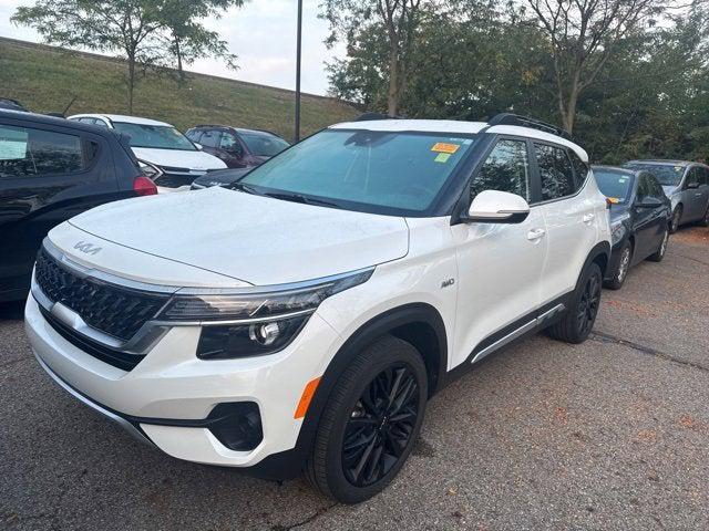 2023 Kia Seltos Nightfall Edition 2023 Kia Seltos Nightfall Edition