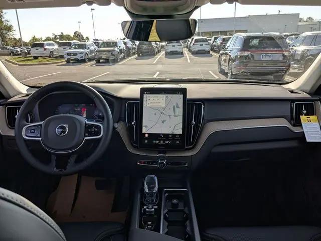 2026 Volvo XC60 B5 Ultra