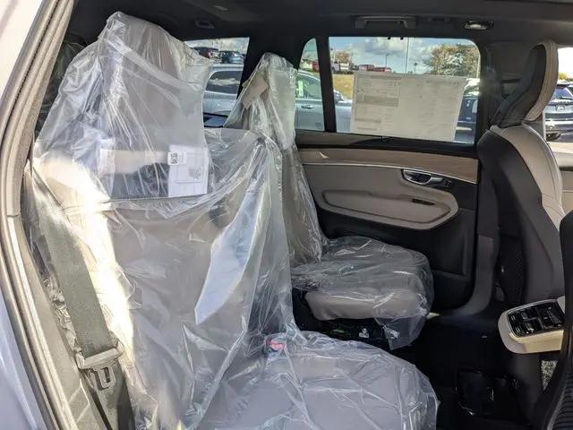 2026 Volvo XC90 Ultra Dark Theme, B6 AWD Gas (mild hybrid), Gasoline, 6 Seats