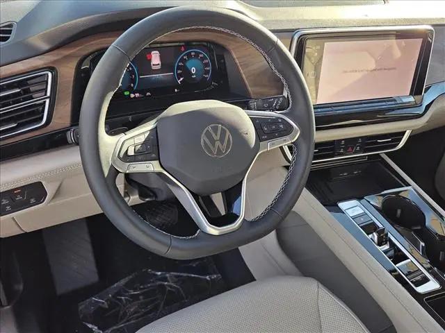 2026 Volkswagen Atlas SE with Technology
