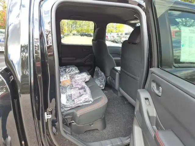 2026 Nissan Frontier Crew Cab PRO-4X 4x4