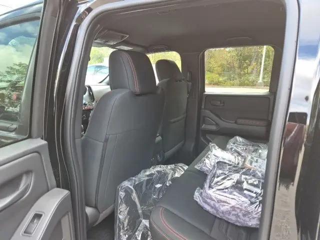 2026 Nissan Frontier Crew Cab PRO-4X 4x4