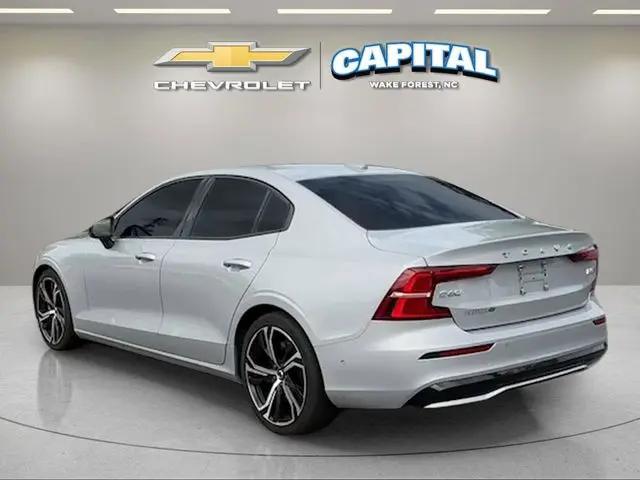 2024 Volvo S60 B5 Ultimate Dark Theme