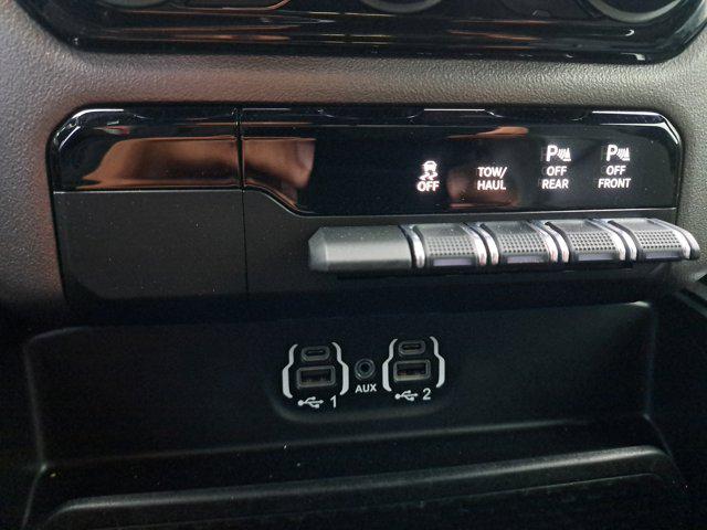 2020 Ram 1500 Laramie Crew Cab 4x4 57 Box