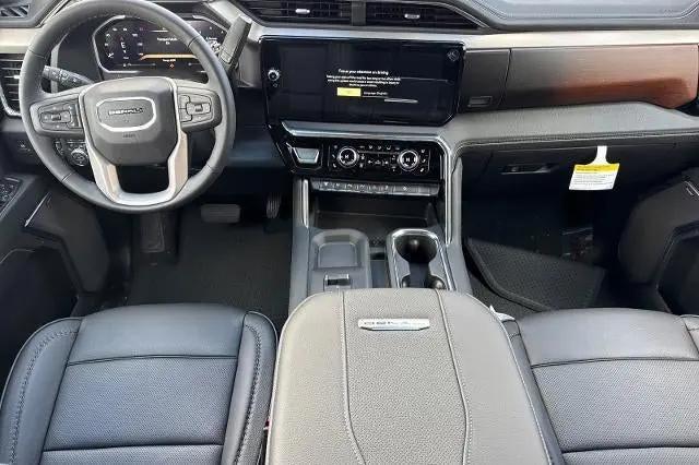 2026 GMC Sierra 2500HD Crew Cab, Standard Bed, Denali, 4WD