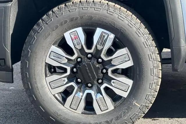 2026 GMC Sierra 2500HD Crew Cab, Standard Bed, Denali, 4WD