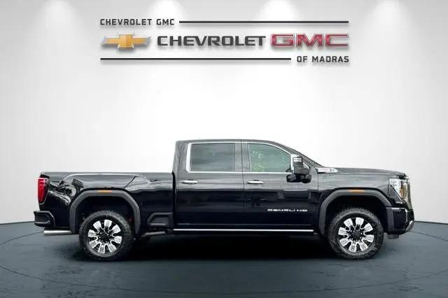 2026 GMC Sierra 2500HD Crew Cab, Standard Bed, Denali, 4WD
