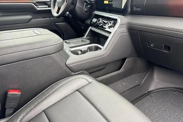 2026 GMC Sierra 2500HD Crew Cab, Standard Bed, Denali, 4WD