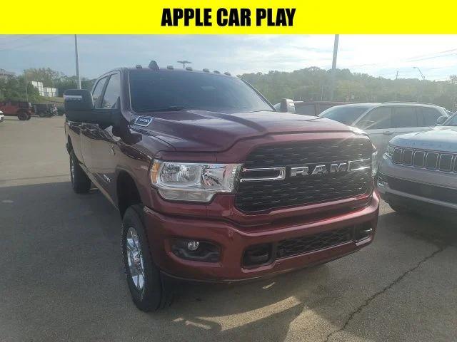 2023 RAM 3500 Big Horn Crew Cab 4x4 8 Box