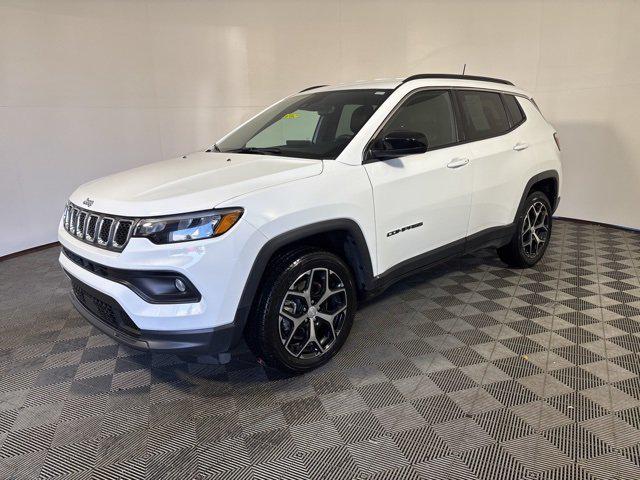 2024 Jeep Compass Latitude 4x4 2024 Jeep Compass Latitude 4x4