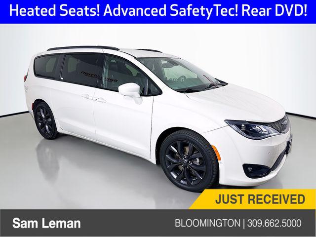 2020 Chrysler Pacifica Touring L 2020 Chrysler Pacifica Touring L