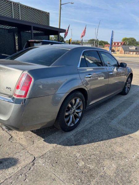 2011 Chrysler 300 300C
