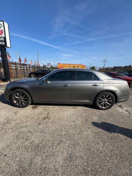 2011 Chrysler 300 300C