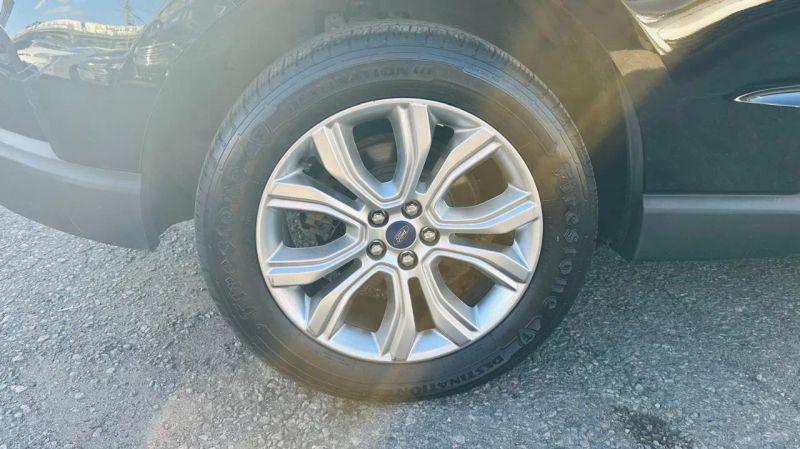 2020 Ford Edge Titanium