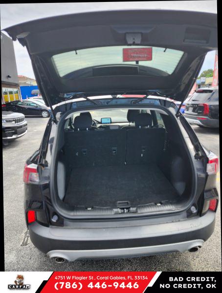 2021 Ford Escape SE Hybrid