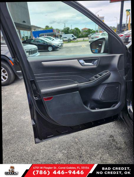 2021 Ford Escape SE Hybrid