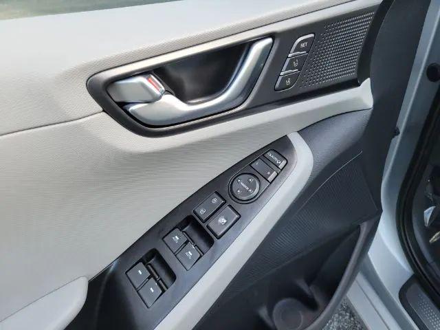 2020 Hyundai IONIQ Hybrid Limited