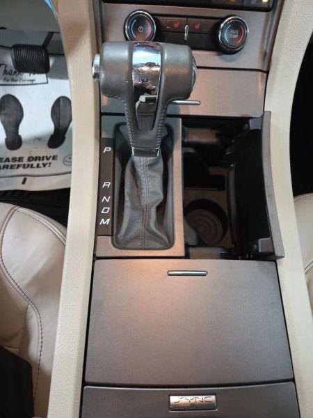 2011 Ford Taurus SEL