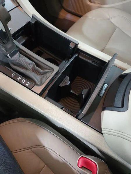 2011 Ford Taurus SEL