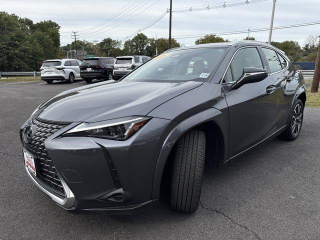 2025 Lexus 300 Premium