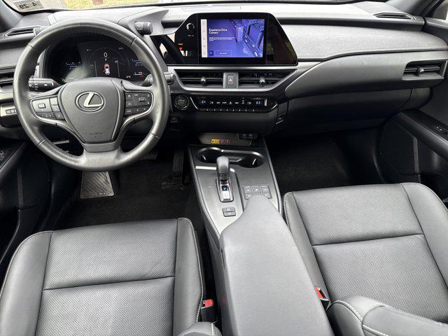 2025 Lexus 300 Premium